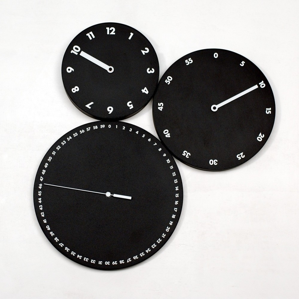 Orologio moderno da parete nero