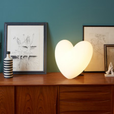 Lampada da tavolo a forma di cuore colore light white