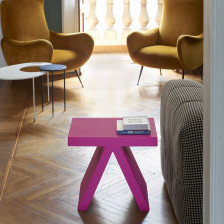 Tavolino geometrico per interno ed esterno colore fuchsia